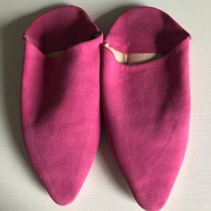 Handmade pink suede Moroccan Slippers